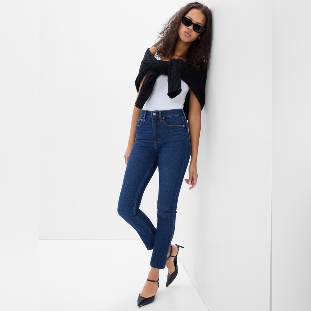 Gap Classic Skinny Medium Wash Size 27 High Rise​​​​​​​​​​​​​​